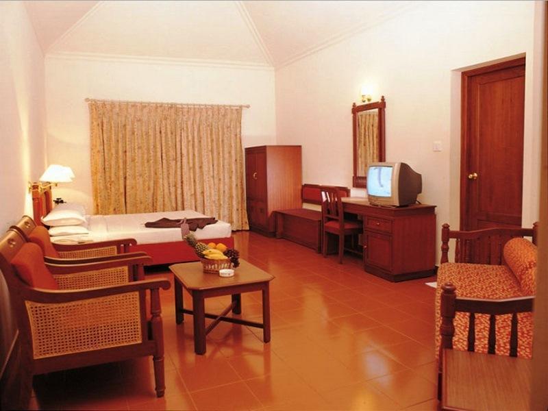 Hotel Silver Crest Thekkady Dış mekan fotoğraf